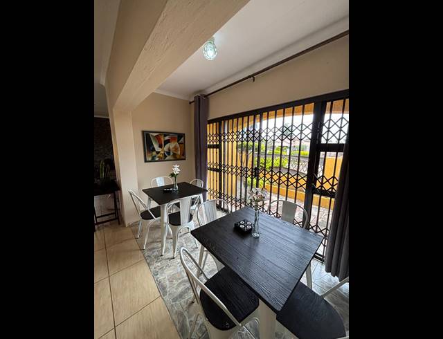 340M² GUESTHOUSE FOR SALE IN RUSTENBURG RURAL